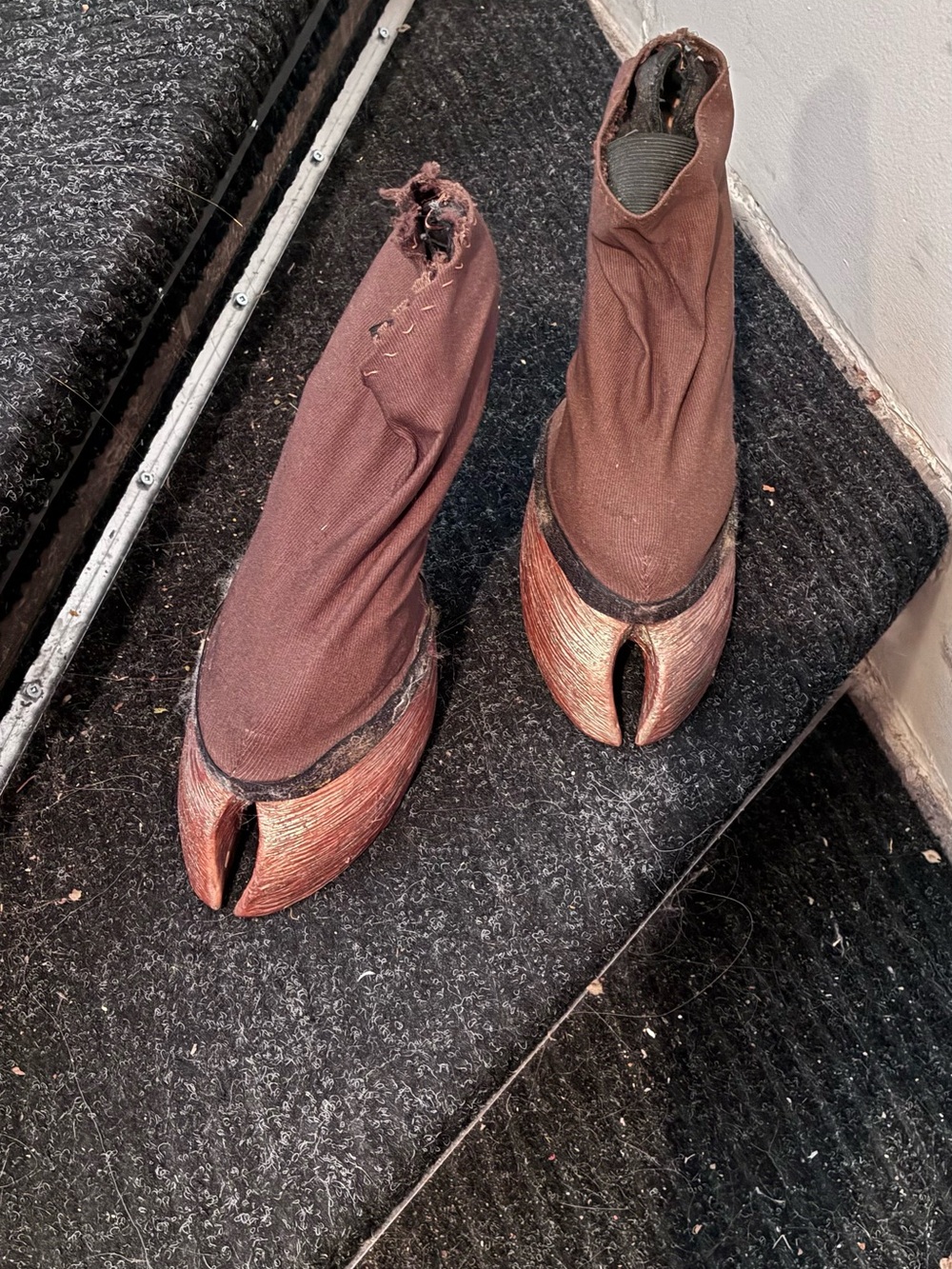 Women's Size 8/8.5 Hoof Heels: Handmade